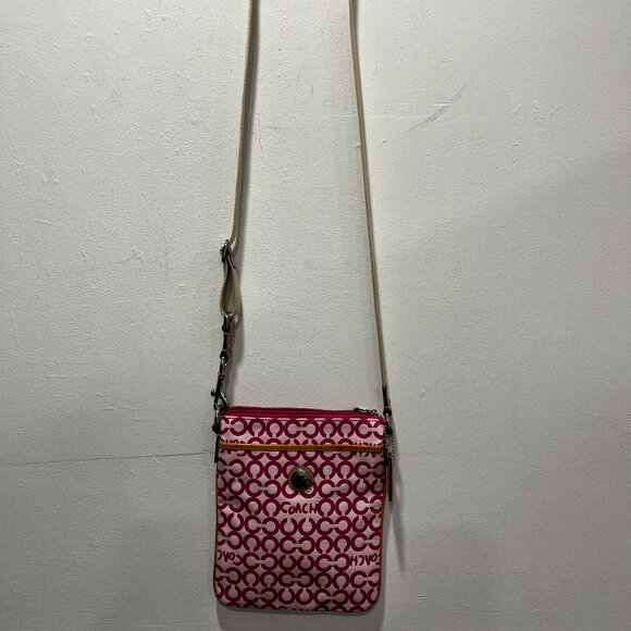 Coach No. J0826-42420 Pink Crossbody - Picture 2 of 8